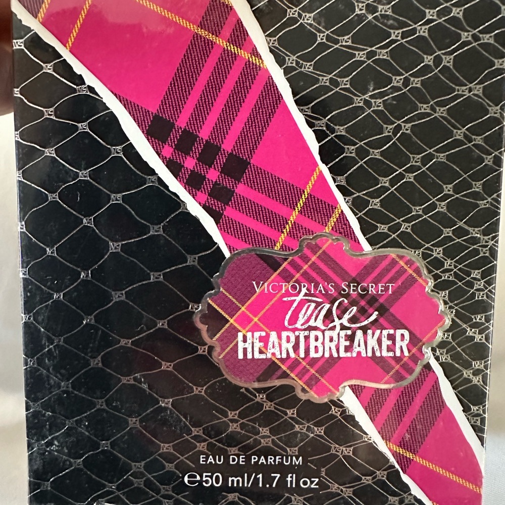 Brand New Victorias Secret perfume, Heartbreaker Tease. 1.7 OZ